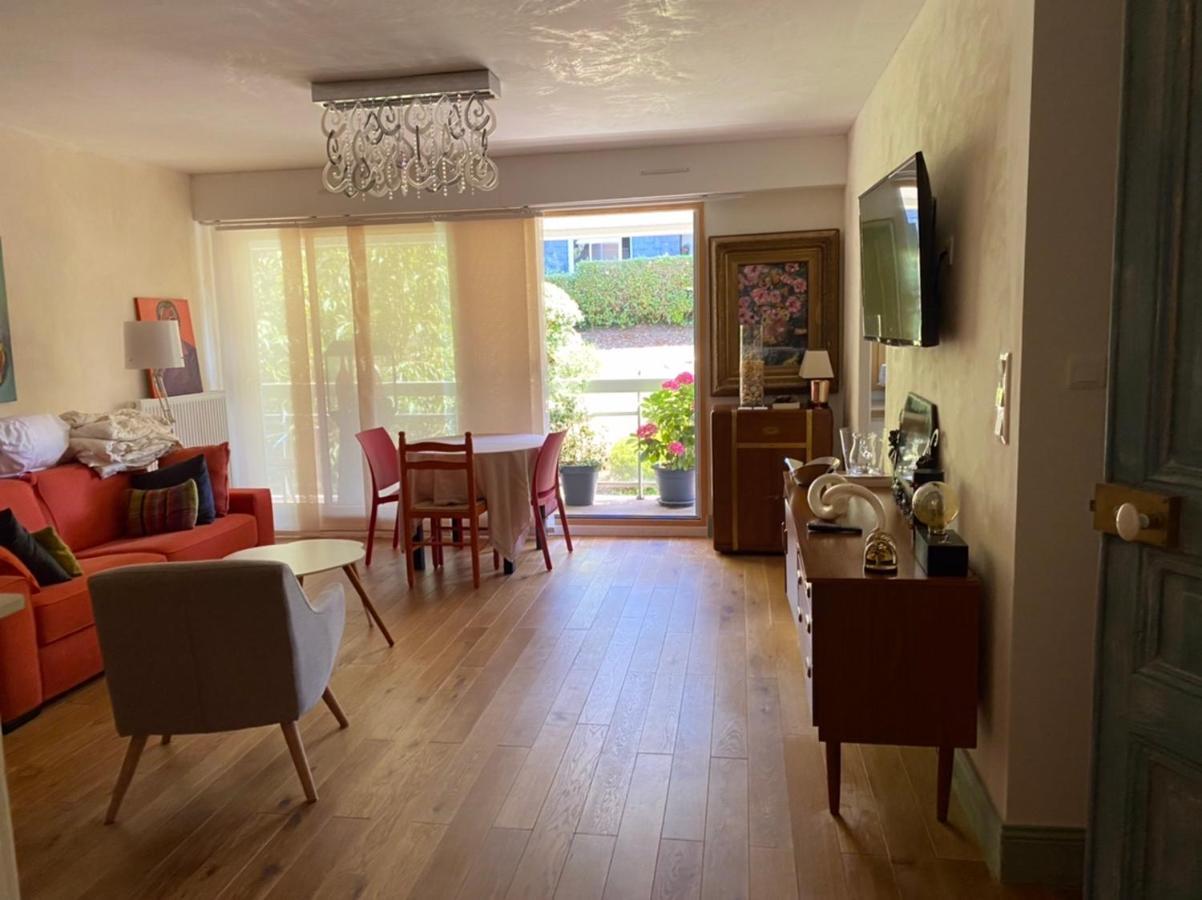 Appartement Monseigneur Vannes Luaran gambar